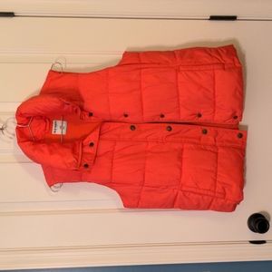 Old Navy fleece-lined puffer vest